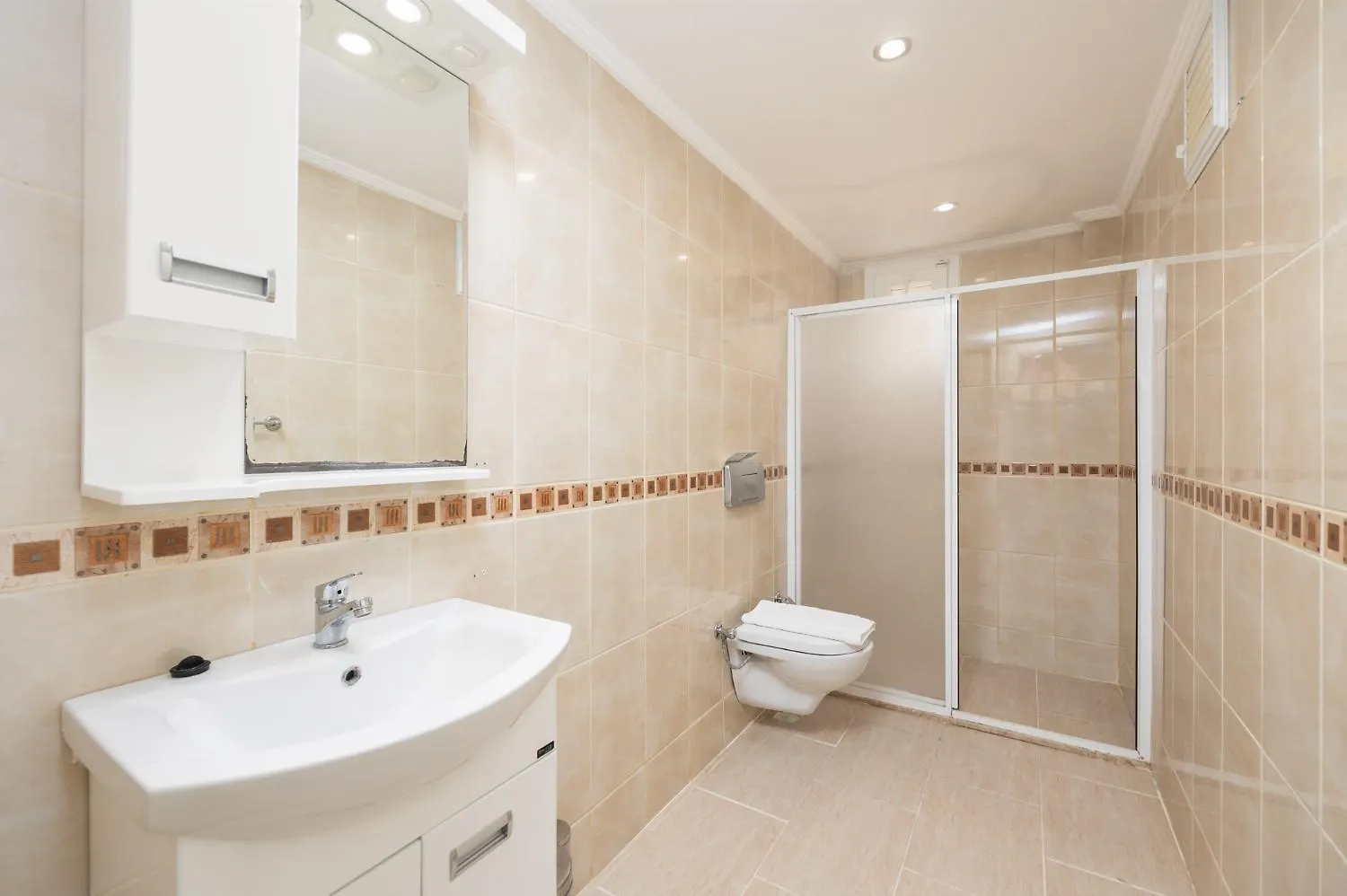 Golden Trio Villa 厄吕代尼兹